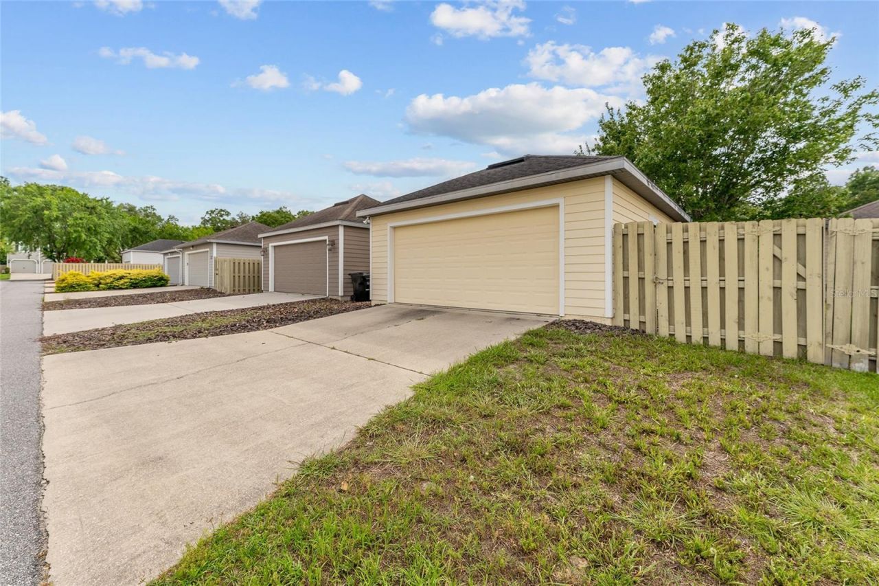 7913 SW 82nd Drive, Gainesville, FL 32608 Photo