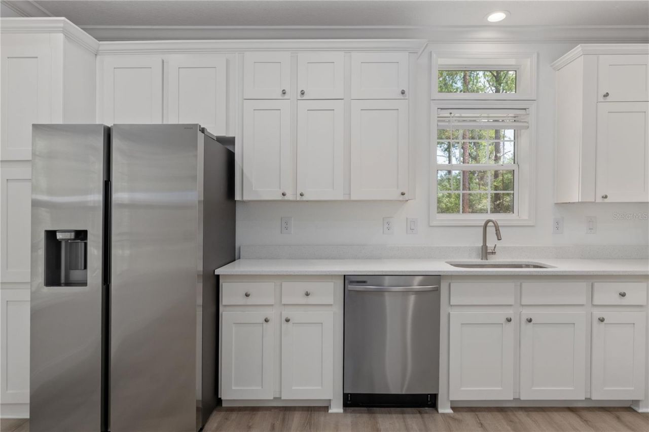 14249 E Razorbill Avenue , Weeki Wachee, FL 34614 Photo