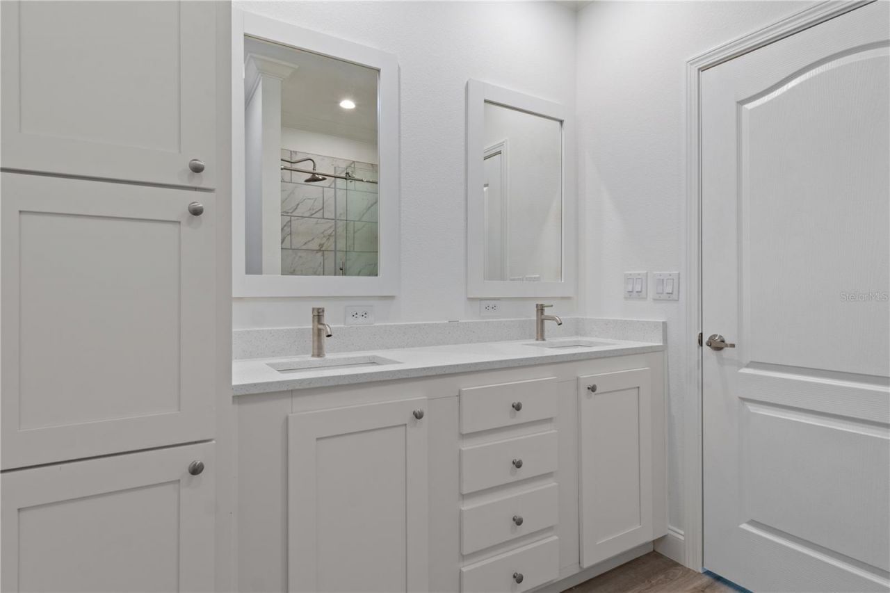 14249 E Razorbill Avenue , Weeki Wachee, FL 34614 Photo