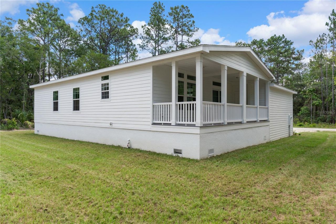 14249 E Razorbill Avenue , Weeki Wachee, FL 34614 Photo
