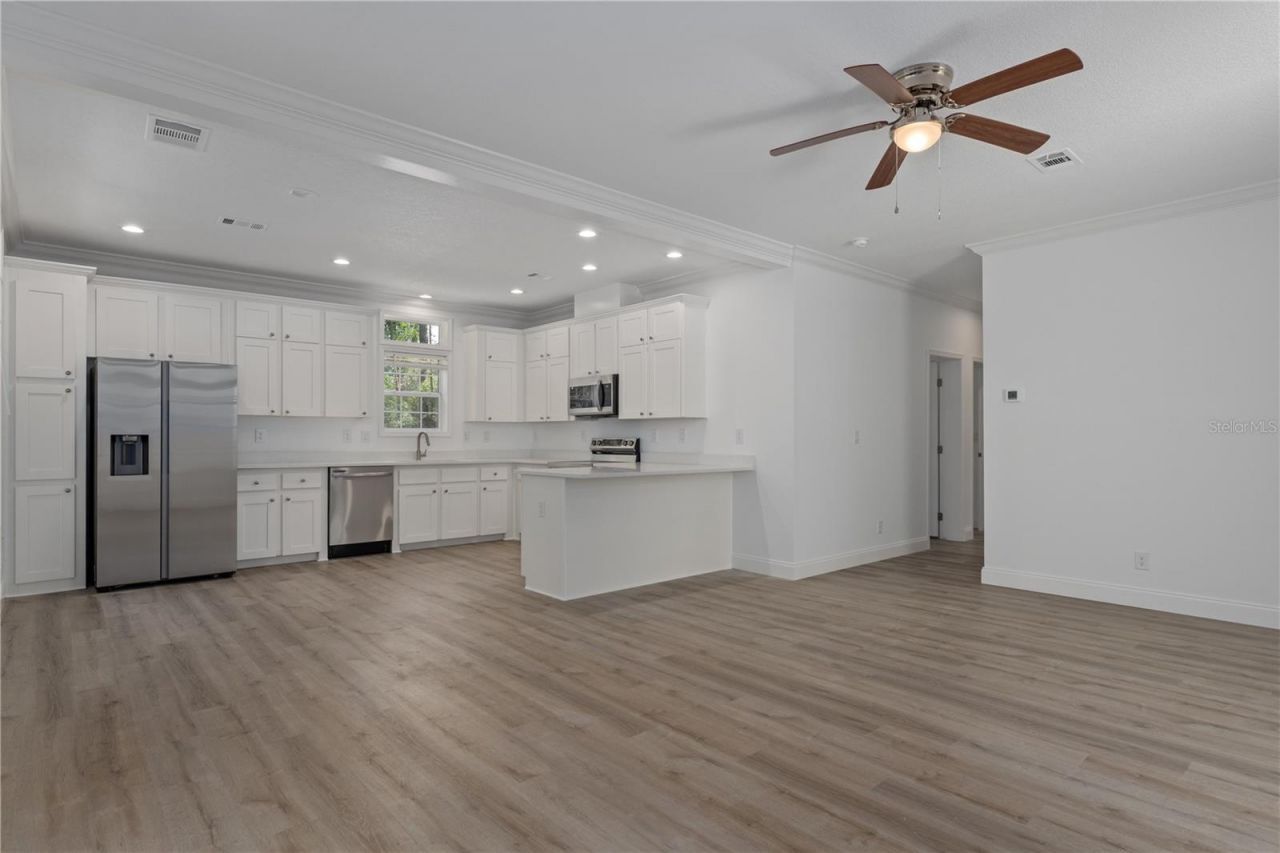 14249 E Razorbill Avenue , Weeki Wachee, FL 34614 Photo