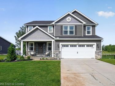 13148 River Rock Pass, Fenton Twp, MI 48451