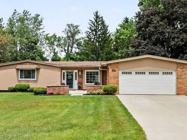 2404 Browning Drive, Orion Twp, MI 48360