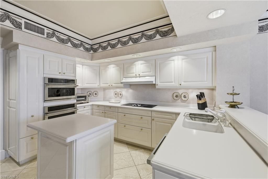 8990 Bay Colony Dr, Unit 901, Naples, FL 34108 Photo