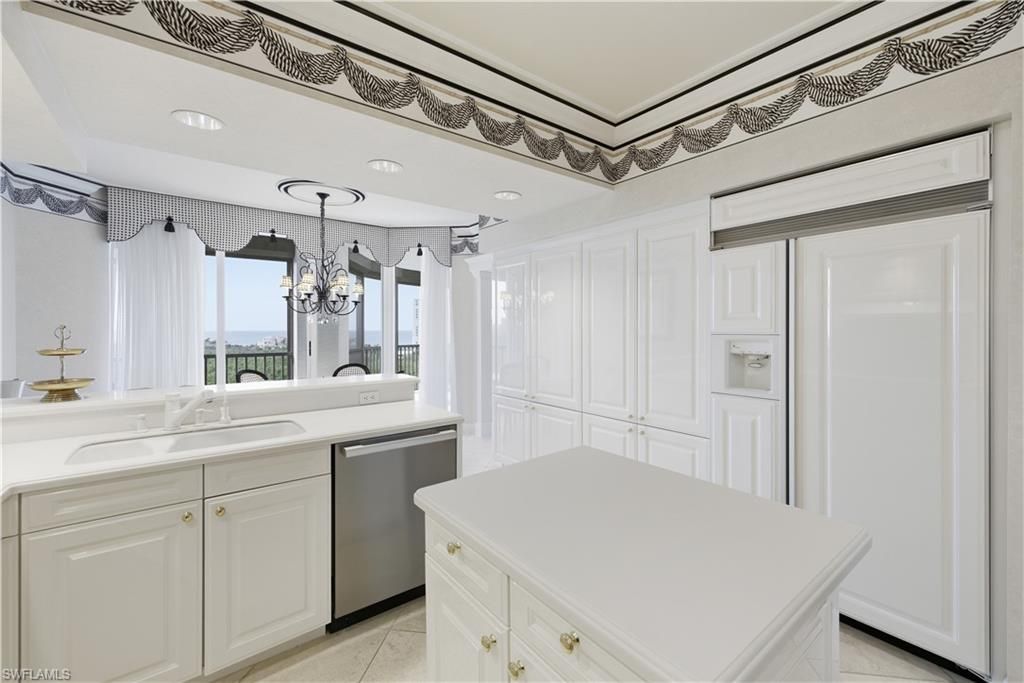 8990 Bay Colony Dr, Unit 901, Naples, FL 34108 Photo