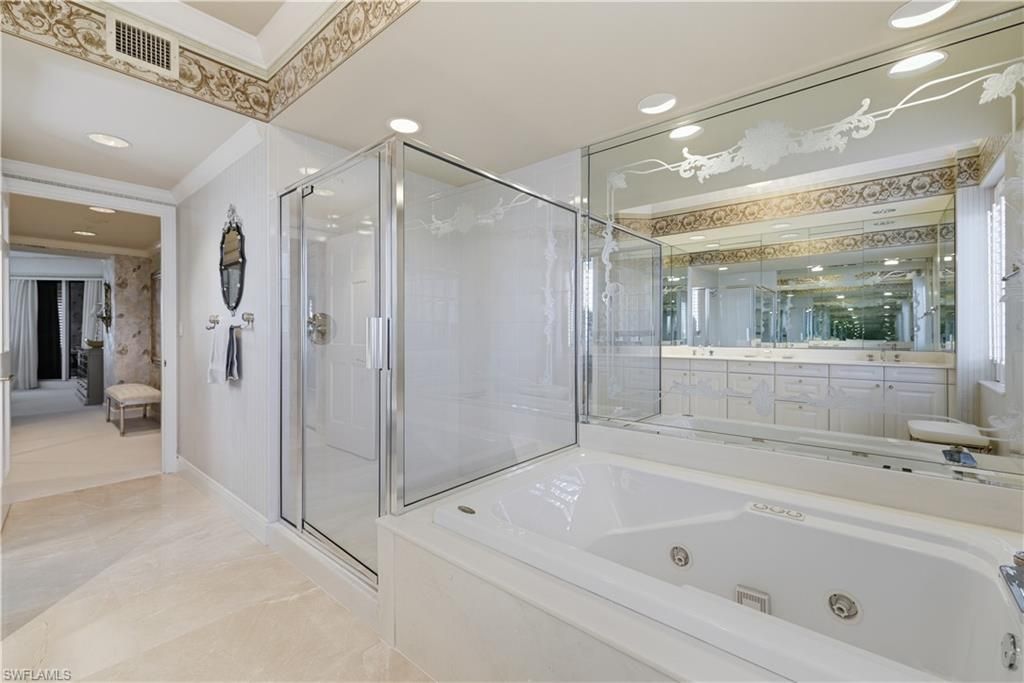 8990 Bay Colony Dr, Unit 901, Naples, FL 34108 Photo