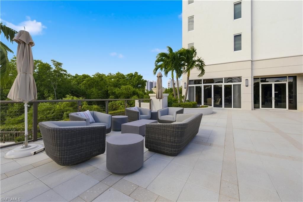 8990 Bay Colony Dr, Unit 901, Naples, FL 34108 Photo