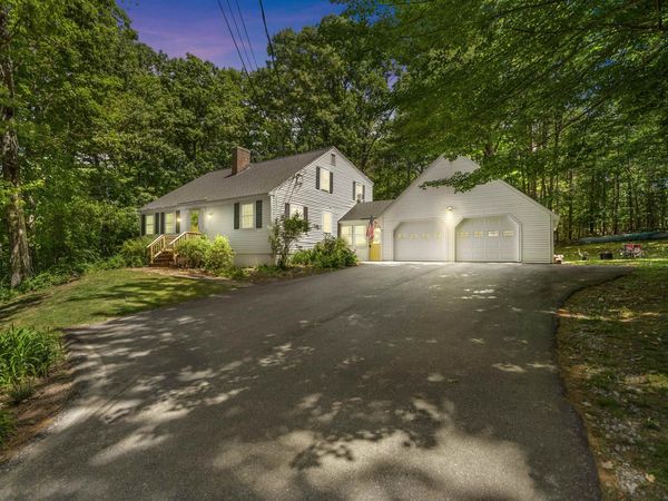 6 Bona Vista Drive, Bow, NH 03304