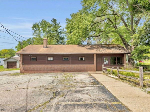 777 N Ellsworth Avenue , Salem, OH 44460