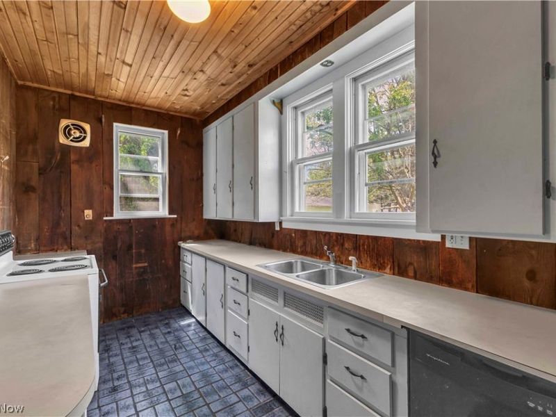 777 N Ellsworth Avenue , Salem, OH 44460 Photo 8