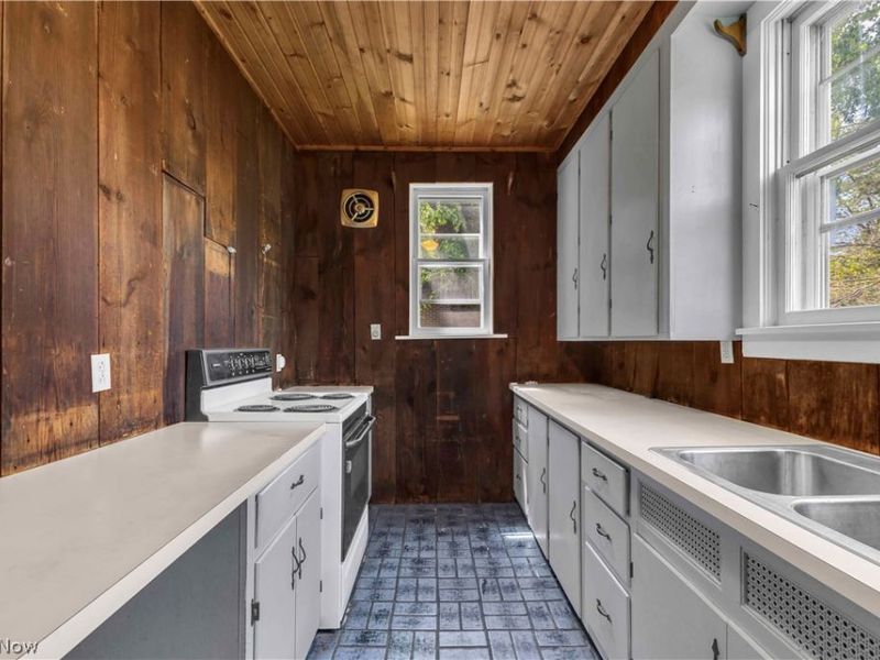 777 N Ellsworth Avenue , Salem, OH 44460 Photo 9