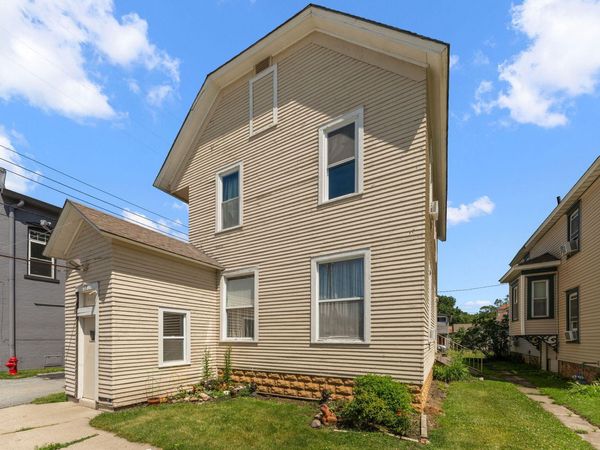 17 N Michigan - 141 E Main St , La Crosse, IN 46348
