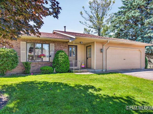 6733 Leisure Way Drive SE, Unit 32, Caledonia, MI 49316
