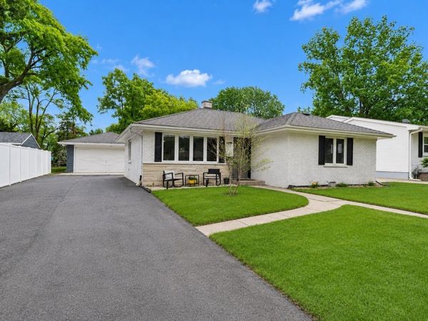 109 S Elm Street , Palatine, IL 60067
