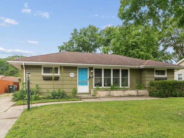 408 Water Street , Thornton, IL 60476