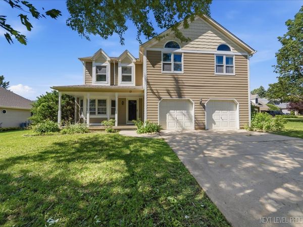 13 Saddlewood Court , Sugar Grove, IL 60554