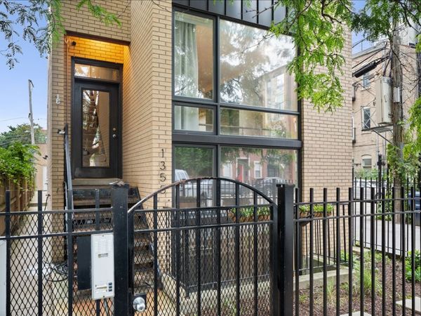 1355 W Erie Street , Unit 1, Chicago, IL 60622