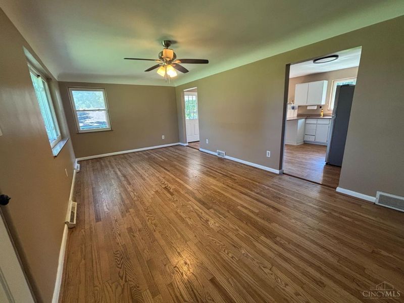 5834 Highview Drive, Miami Twp, OH 45150 Photo 2