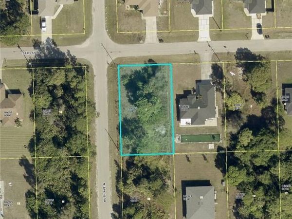 3233 58th ST W, LEHIGH ACRES, FL 33971