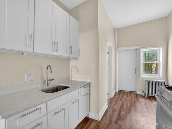 158 Willow Street, Unit 1B, Yonkers, NY 10701