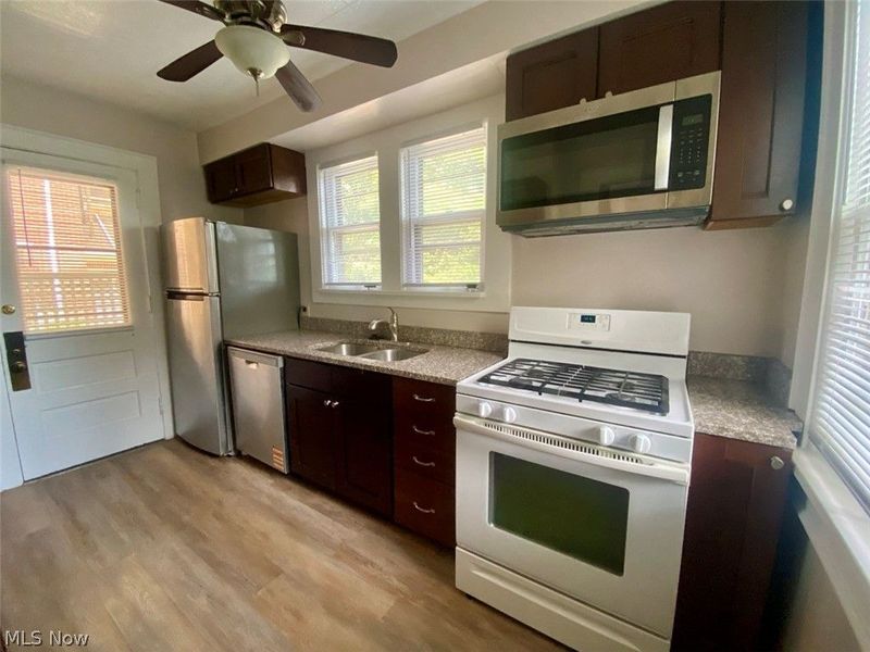 179 Oakdale Avenue, Akron, OH 44302 Photo 24