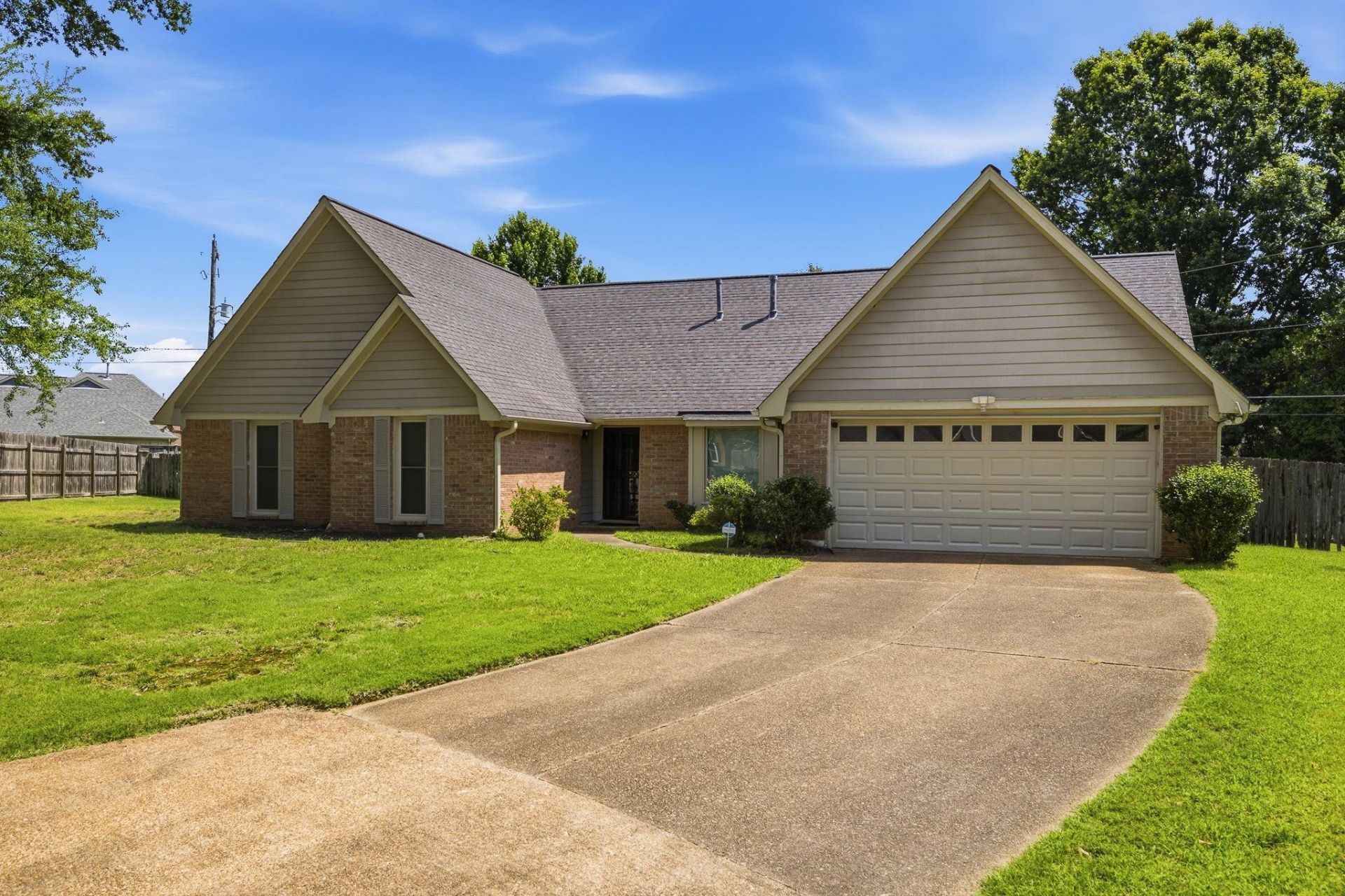 884 Wood Kirk Cv, Memphis, TN 38018 Main Photo