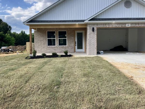 109 E florida Street , Beebe, AR 72012