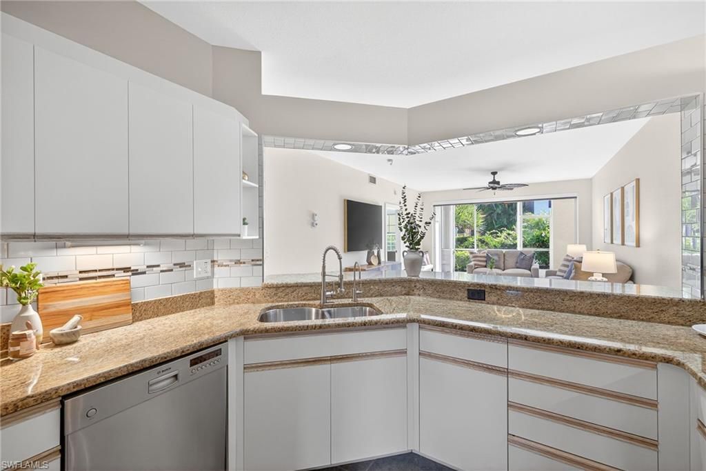 7100 Barrington Cir, Unit 101, Naples, FL 34108 Photo