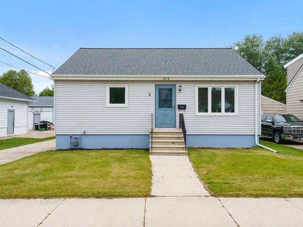1014 24TH STREET, Two Rivers, WI 54241