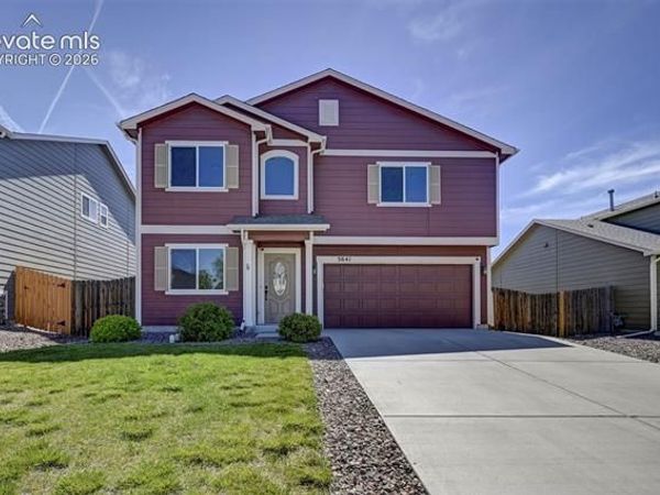 3641 Desert Willow Lane, Colorado Springs, CO 80925
