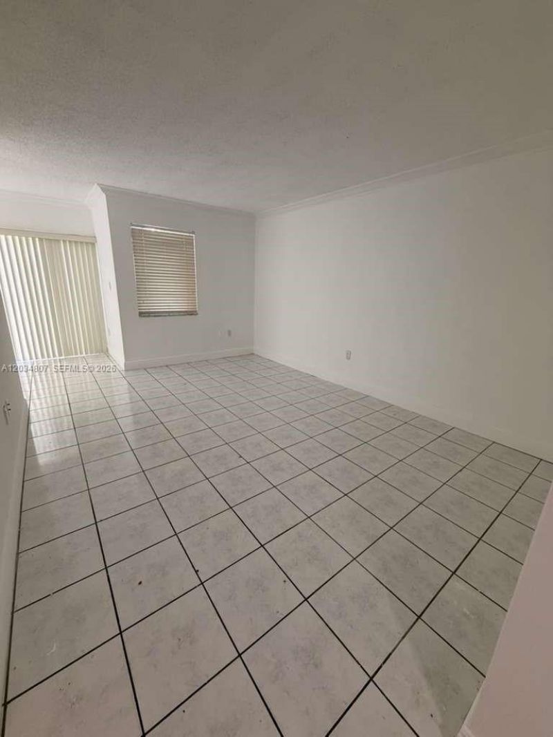 9311 SW 4th St, Unit 117B, Miami, FL 33174 Photo
