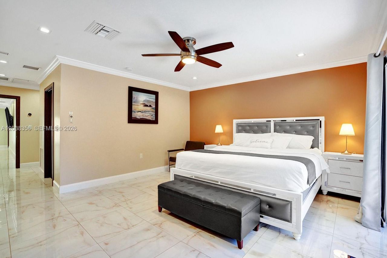 1318 Washington St , Hollywood, FL 33019 Photo