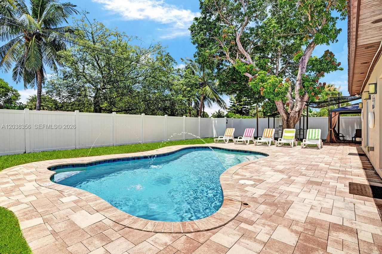 1318 Washington St , Hollywood, FL 33019 Photo
