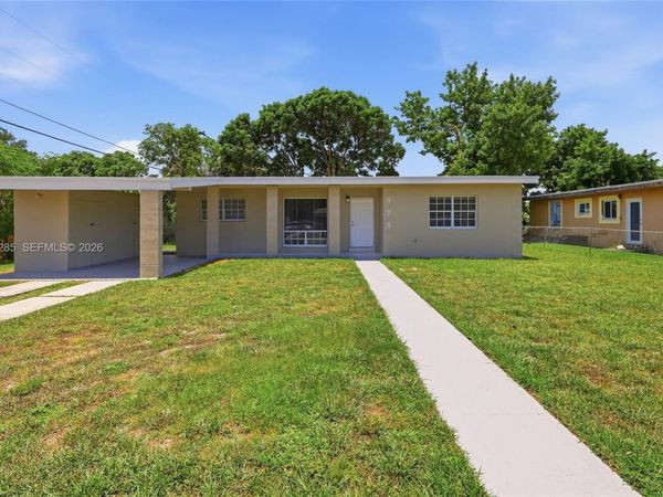 875 NW 168th Dr , Miami Gardens, FL 33169