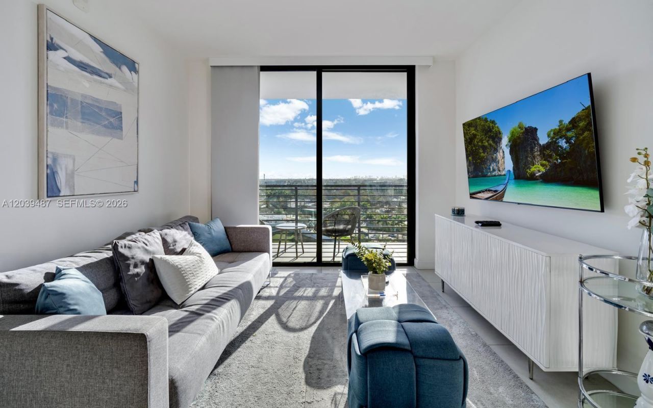 5350 NW 84th Ave , Unit 909, Doral, FL 33166 Photo