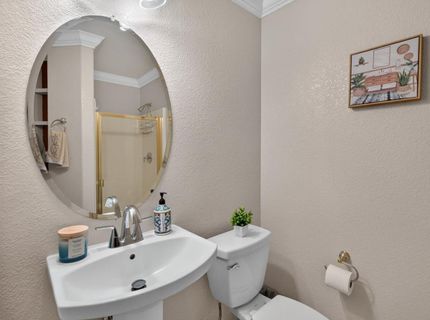 9701 Nature Trail Way, Elk Grove, CA 95757 Photo
