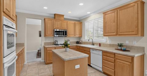 9701 Nature Trail Way, Elk Grove, CA 95757 Photo