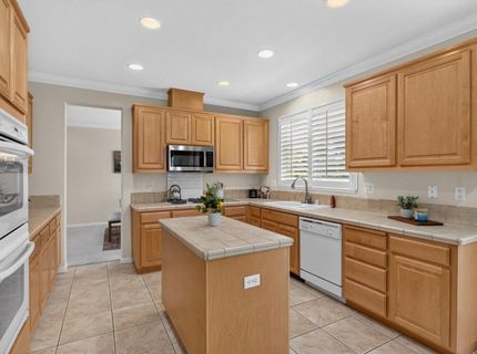 9701 Nature Trail Way, Elk Grove, CA 95757 Photo