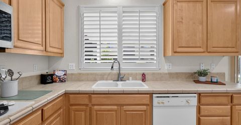 9701 Nature Trail Way, Elk Grove, CA 95757 Photo