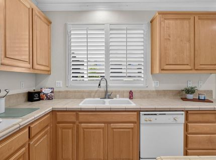 9701 Nature Trail Way, Elk Grove, CA 95757 Photo