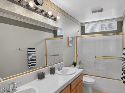 9701 Nature Trail Way, Elk Grove, CA 95757 Photo