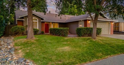 126 Manseau Dr, Folsom, CA 95630 Photo
