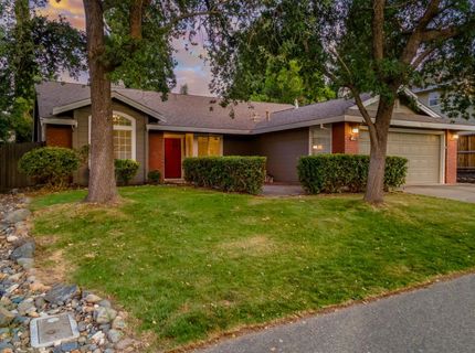 126 Manseau Dr, Folsom, CA 95630 Photo