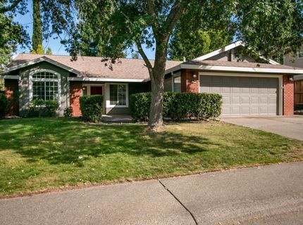 126 Manseau Dr, Folsom, CA 95630 Photo