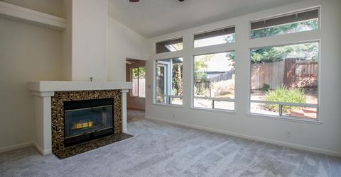 126 Manseau Dr, Folsom, CA 95630 Photo