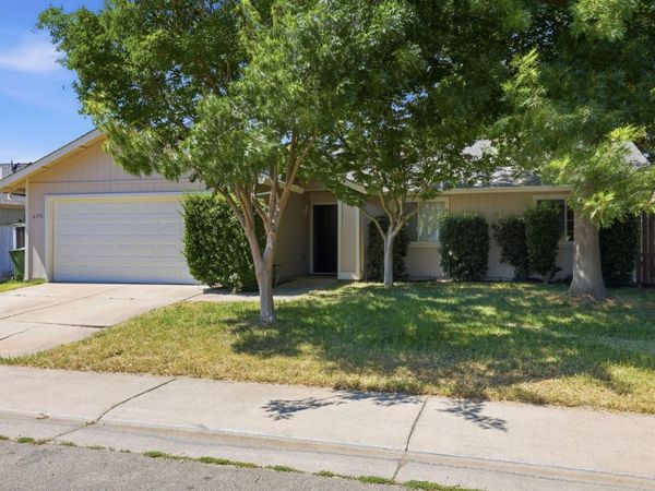 679 Cardoso Ct, Galt, CA 95632