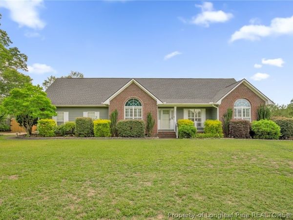 111 Bugle Call Drive, Raeford, NC 28376
