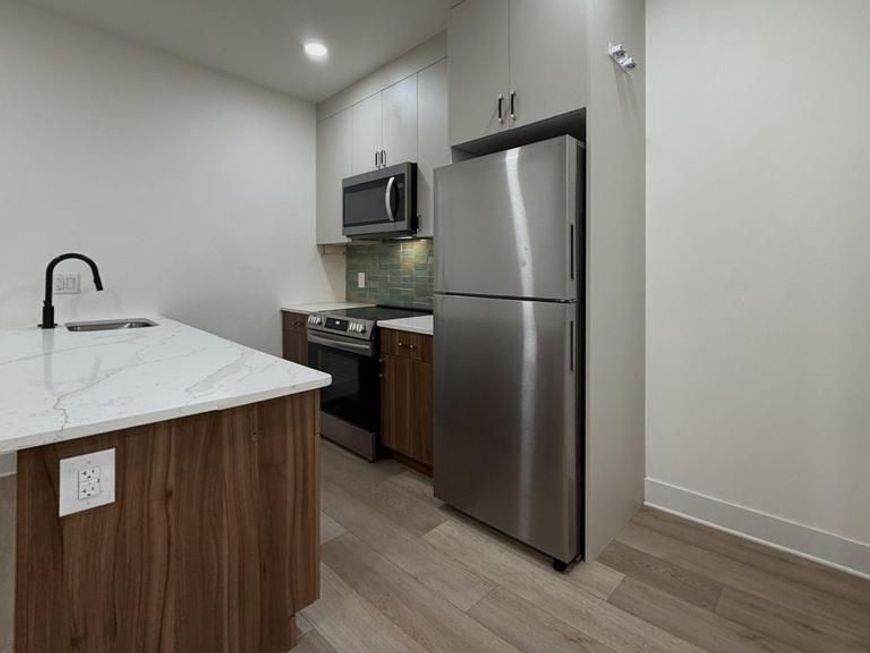 6049 Elmwood Avenue, Philadelphia, PA 19142 Main Photo