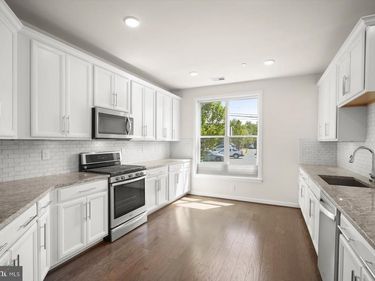 3985 NORTON PLACE, Unit 101, FAIRFAX, VA 22030