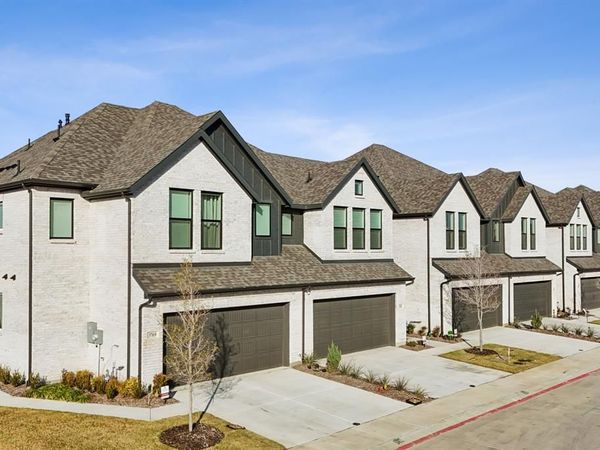 3765 Pierce Lane, Grand Prairie, TX 75052